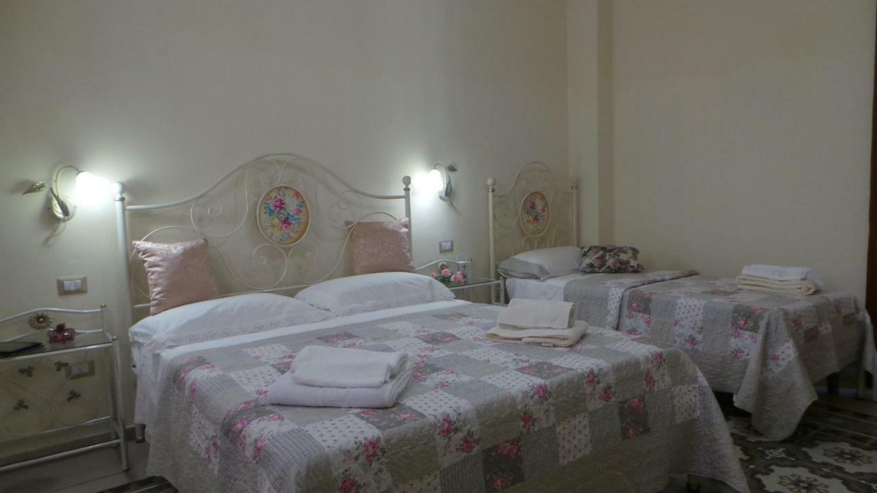 Bed and Breakfast Oasi Ottocento Quartu SantʼElena Esterno foto