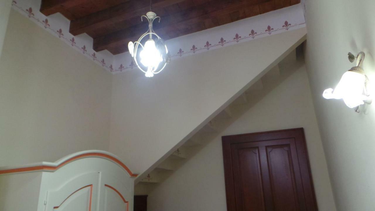 Bed and Breakfast Oasi Ottocento Quartu SantʼElena Esterno foto